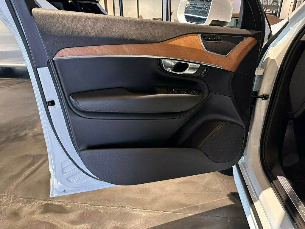 2023 Volvo XC90 B5/AWD/Plus/PanoRoof/HtdSeats/HtdSteerWheel/NAV/AppleCarplay - 23038391 - 11