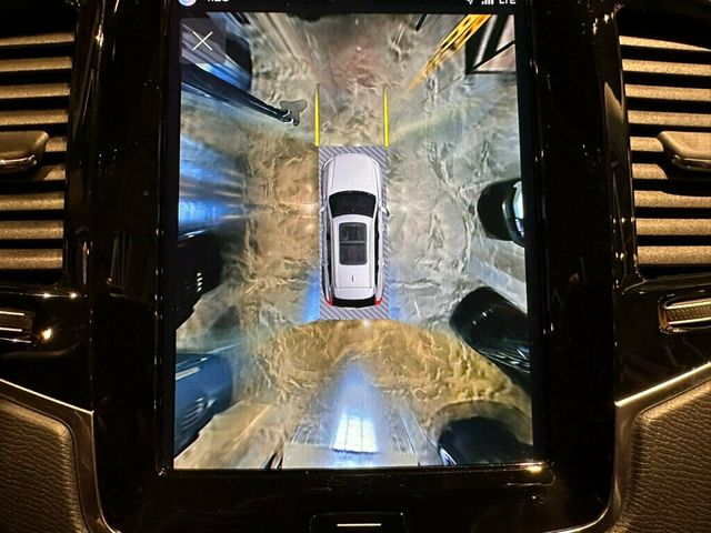 2023 Volvo XC90 B5/AWD/Plus/PanoRoof/HtdSeats/HtdSteerWheel/NAV/AppleCarplay - 23038391 - 19