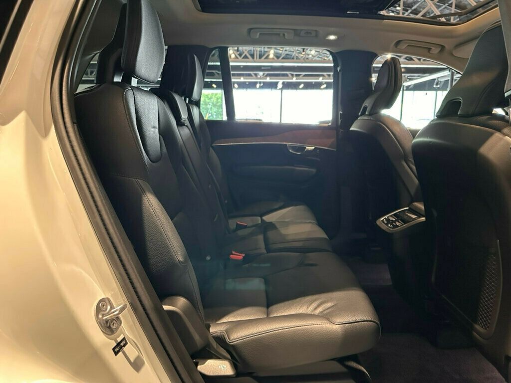 2023 Volvo XC90 B5/AWD/Plus/PanoRoof/HtdSeats/HtdSteerWheel/NAV/AppleCarplay - 23038391 - 27