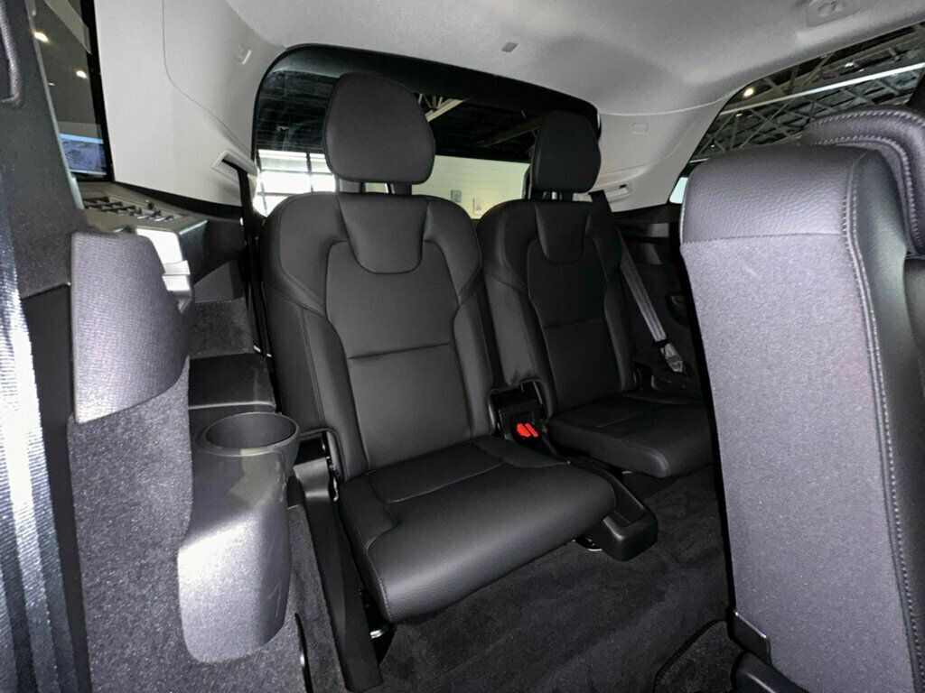 2023 Volvo XC90 B5/AWD/Plus/PanoRoof/HtdSeats/HtdSteerWheel/NAV/AppleCarplay - 23038391 - 29