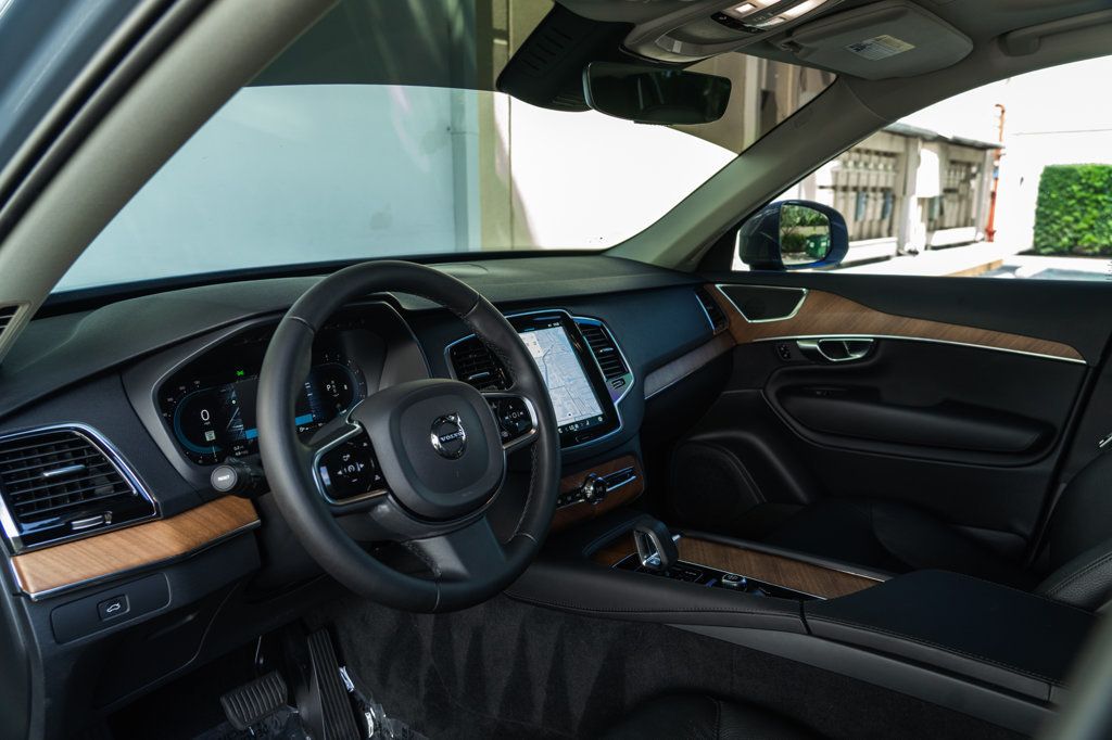 2023 Volvo XC90 AWD Plus photo 15
