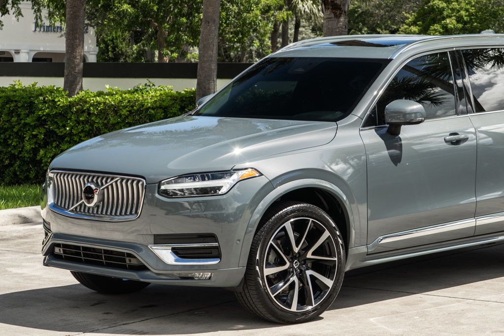 2023 Volvo XC90 AWD Plus photo 2