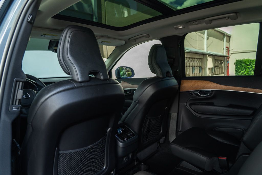 2023 Volvo XC90 AWD Plus photo 19