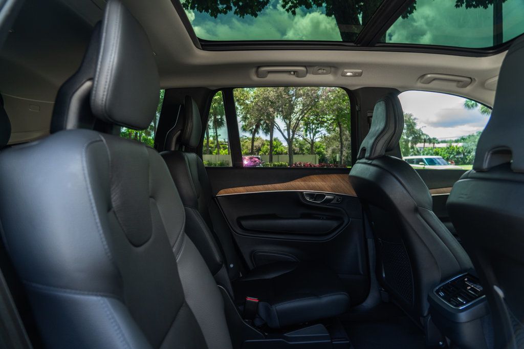 2023 Volvo XC90 AWD Plus photo 23