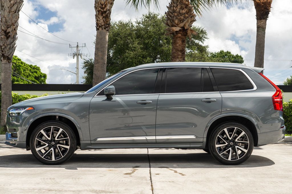 2023 Volvo XC90 AWD Plus photo 3