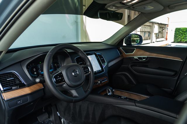 2023 Volvo XC90 B6 AWD Plus 6P - 22984507 - 14