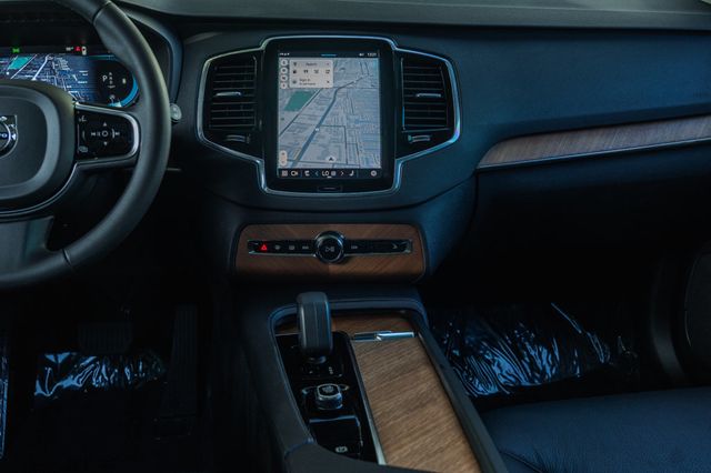 2023 Volvo XC90 B6 AWD Plus 6P - 22984507 - 17
