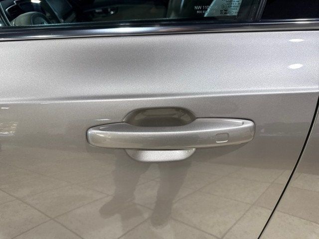 2023 Volvo XC90 B6 AWD Plus 7P - 22946450 - 18