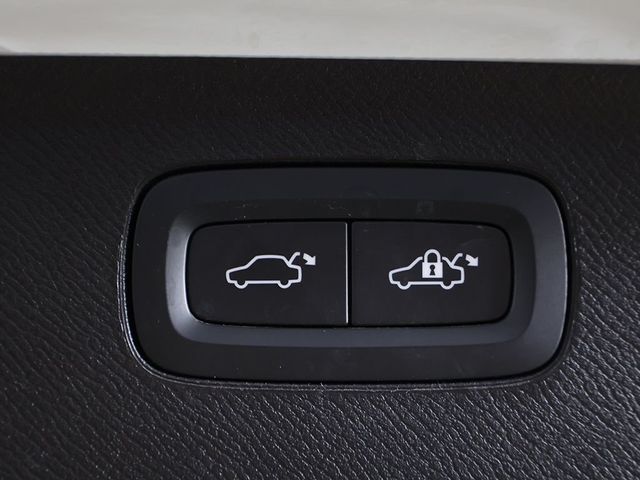 2023 Volvo XC90 B6 AWD Plus 7P - 23043754 - 23