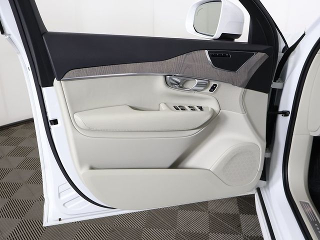 2023 Volvo XC90 B6 AWD Plus 7P - 23043754 - 26