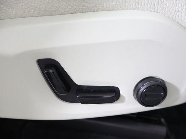 2023 Volvo XC90 B6 AWD Plus 7P - 23043754 - 37