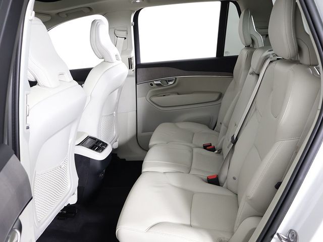 2023 Volvo XC90 B6 AWD Plus 7P - 23043754 - 38