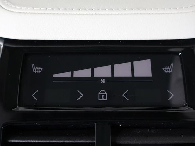 2023 Volvo XC90 B6 AWD Plus 7P - 23043754 - 40