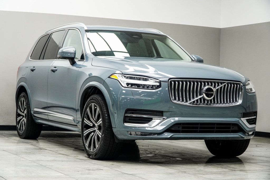 2023 Volvo XC90 AWD Plus photo 4