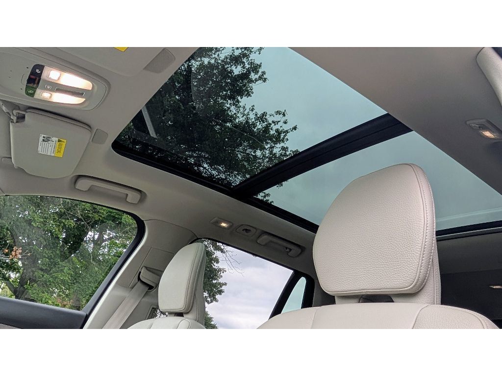 2023 Volvo XC90 AWD Plus photo 12