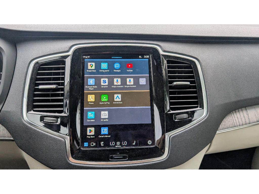 2023 Volvo XC90 AWD Plus photo 19