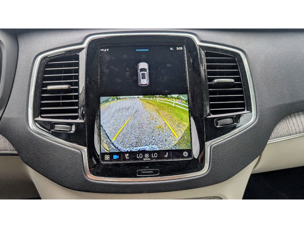 2023 Volvo XC90 AWD Plus photo 20