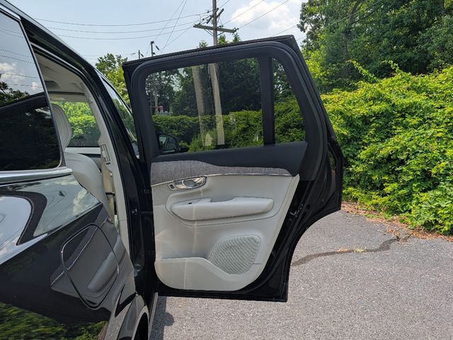 2023 Volvo XC90 B6 AWD Plus 7P - 23043531 - 11