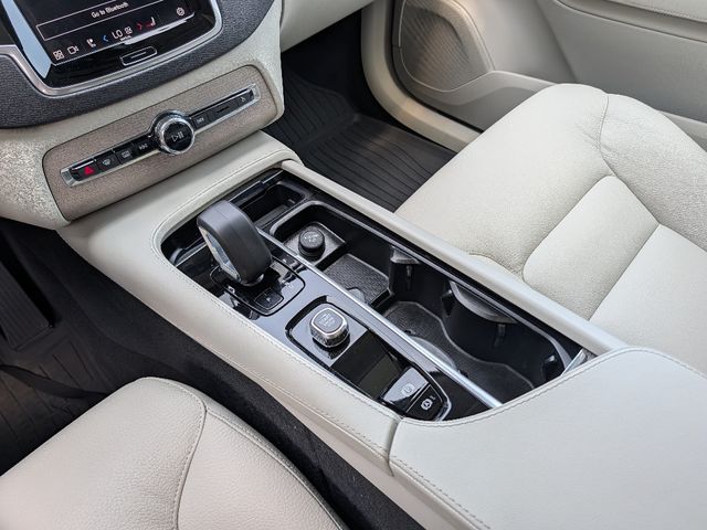 2023 Volvo XC90 B6 AWD Plus 7P - 23043531 - 22