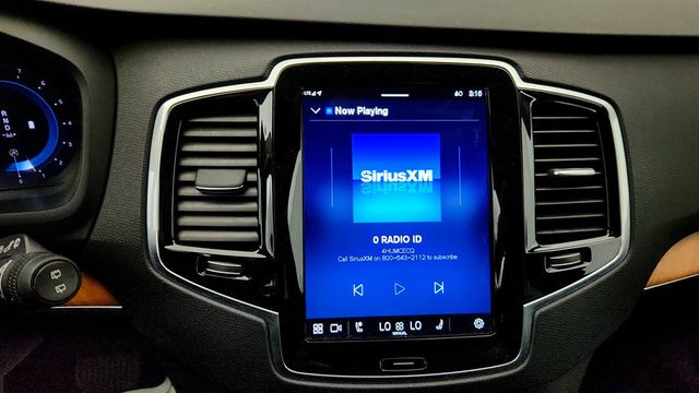 2023 Volvo XC90 B6 AWD Plus 7P - 23024850 - 17