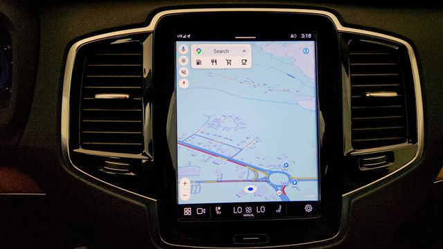 2023 Volvo XC90 B6 AWD Plus 7P - 23024850 - 18