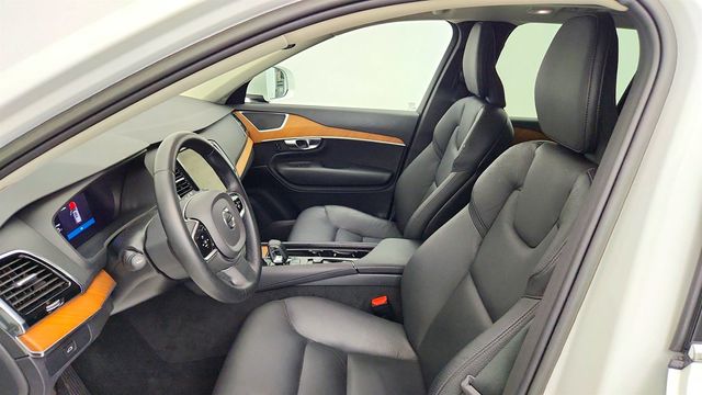2023 Volvo XC90 B6 AWD Plus 7P - 23024850 - 19