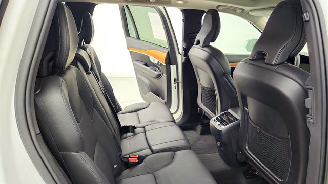2023 Volvo XC90 B6 AWD Plus 7P - 23024850 - 22