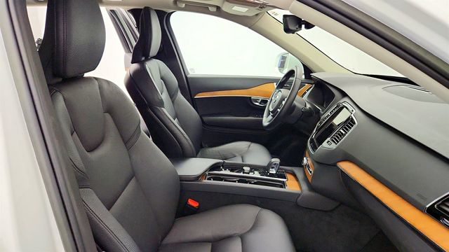 2023 Volvo XC90 B6 AWD Plus 7P - 23024850 - 23