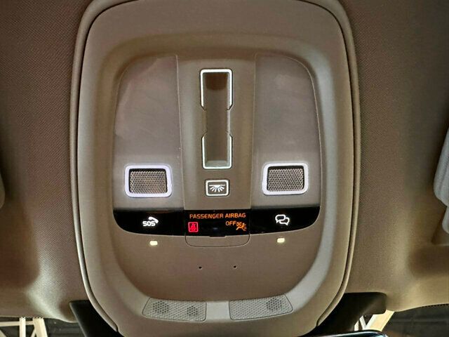 2023 Volvo XC90 B6/AWD/Plus/AdapCruise/PanoRoof/360Cam/HtdSeats/LaneKeepAssist - 23041715 - 17