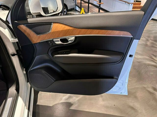 2023 Volvo XC90 B6/AWD/Plus/AdapCruise/PanoRoof/360Cam/HtdSeats/LaneKeepAssist - 23041715 - 25