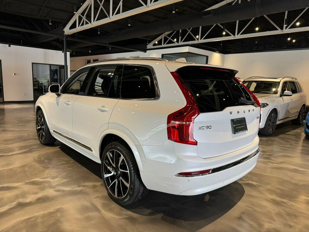 2023 Volvo XC90 AWD Plus photo 2