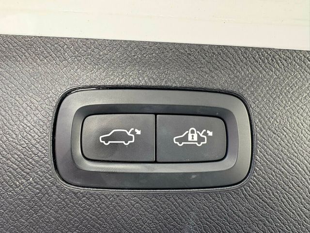 2023 Volvo XC90 B6/AWD/PlusPkg/7-Seater/AdaptiveCruiseControl/LaneDeparture/NAV - 22948207 - 24