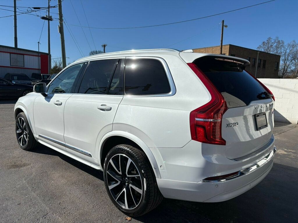 2023 Volvo XC90 AWD photo 3