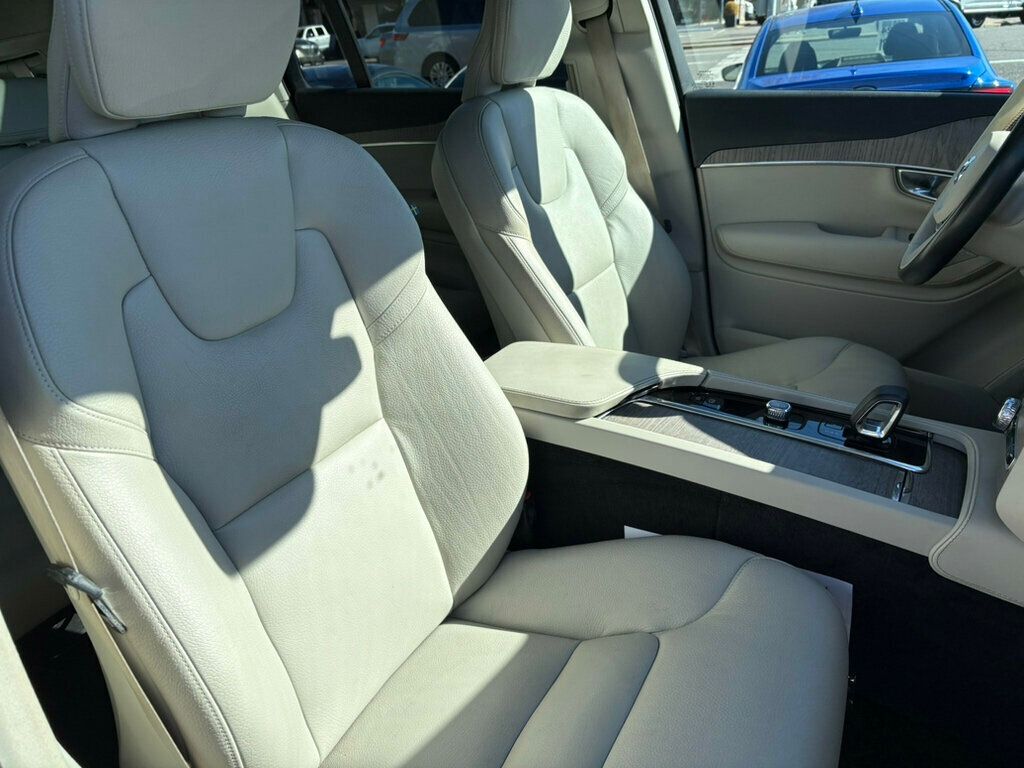 2023 Volvo XC90 B6/AWD/PlusPkg/7-Seater/AdaptiveCruiseControl/LaneDeparture/NAV - 22948207 - 32