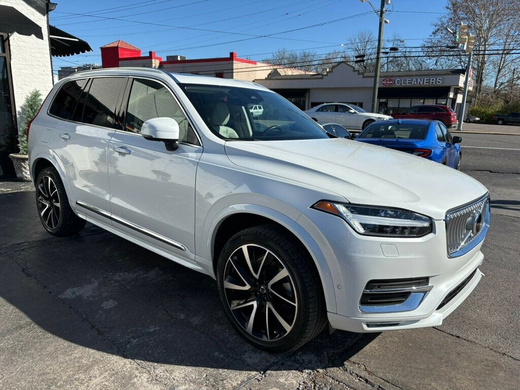 2023 Volvo XC90 AWD photo 2
