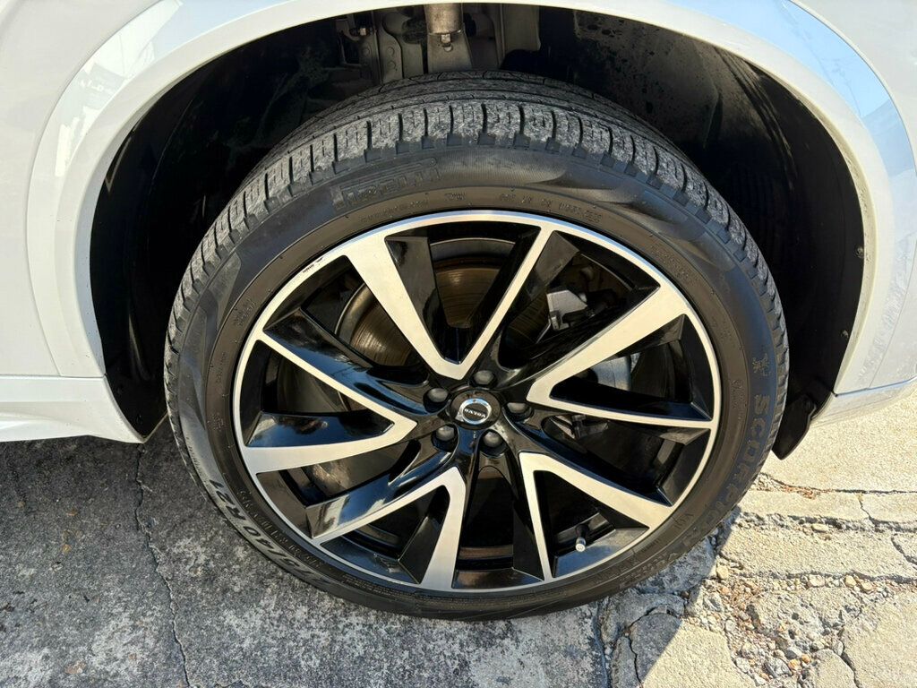2023 Volvo XC90 AWD photo 4