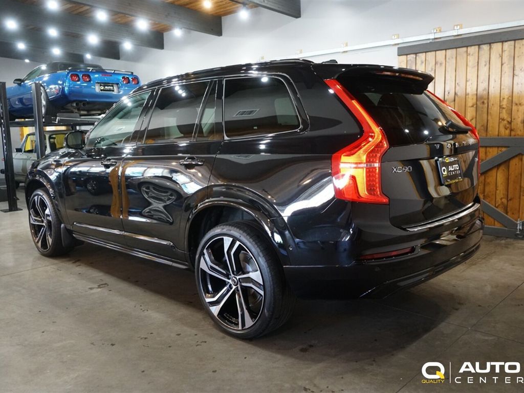 2023 Volvo XC90 B6 AWD Ultimate 7P - 23051484 - 4
