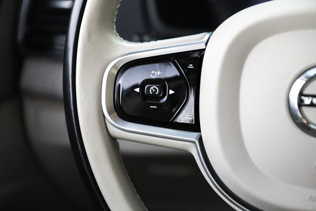 2023 Volvo XC90 LocalTrade/B6-Plus/7-Passenger/BrightTheme/AdaptiveCruise/NAV - 23067545 - 32
