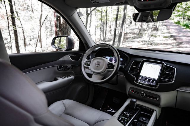 2023 Volvo XC90 MSRP$66460/B6-AWD-PLUS/360SurroundViewCamera/AdaptiveCruise - 23082238 - 13