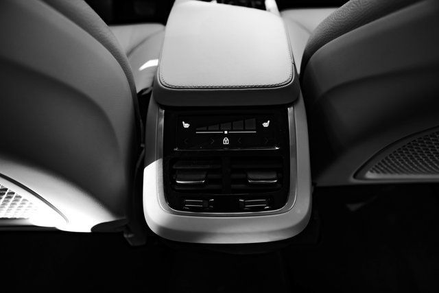 2023 Volvo XC90 MSRP$66460/B6-AWD-PLUS/360SurroundViewCamera/AdaptiveCruise - 23082238 - 34