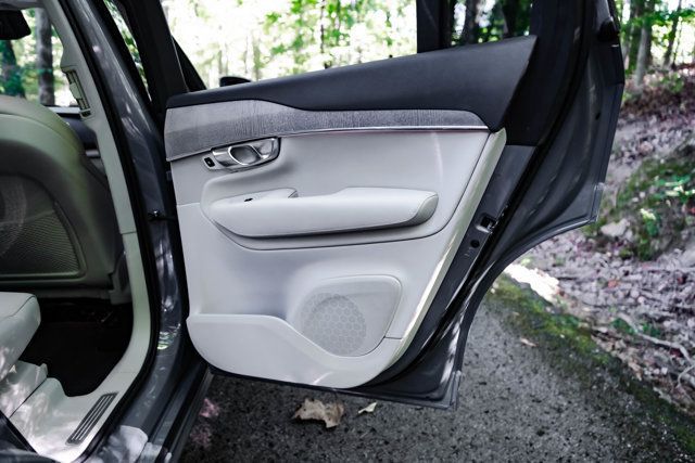 2023 Volvo XC90 MSRP$66460/B6-AWD-PLUS/360SurroundViewCamera/AdaptiveCruise - 23082238 - 36