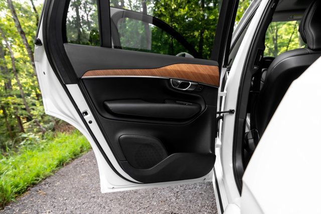 2023 Volvo XC90 MSRP$66945/B6-AWD-Plus-6-Passenger/360SurroundViewCamera/NAV - 23050213 - 19