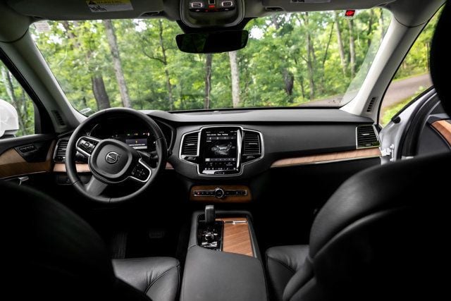 2023 Volvo XC90 MSRP$66945/B6-AWD-Plus-6-Passenger/360SurroundViewCamera/NAV - 23050213 - 8
