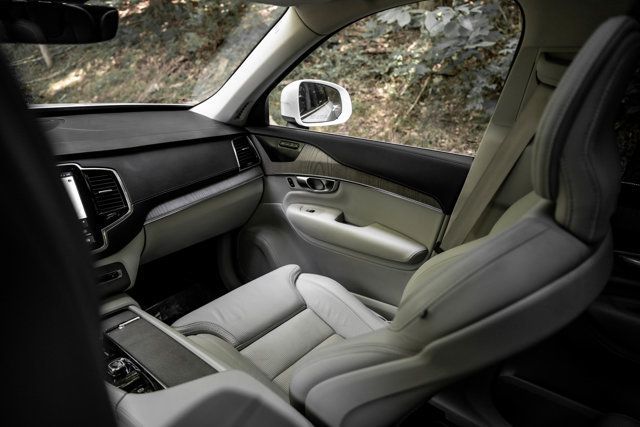 2023 Volvo XC90 MSRP$70955/B6-AWD-Ultimate/6-Passenger/2ndRowCaptains/NAV - 23050208 - 16