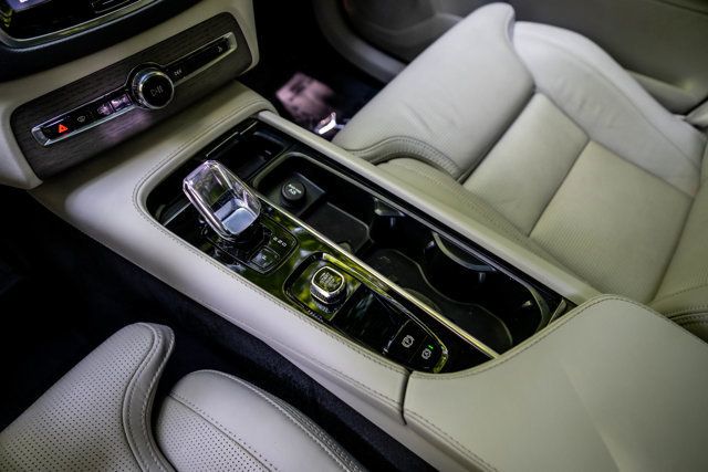 2023 Volvo XC90 MSRP$70955/B6-AWD-Ultimate/6-Passenger/2ndRowCaptains/NAV - 23050208 - 33