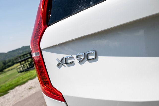 2023 Volvo XC90 MSRP$70955/B6-AWD-Ultimate/6-Passenger/2ndRowCaptains/NAV - 23050208 - 6