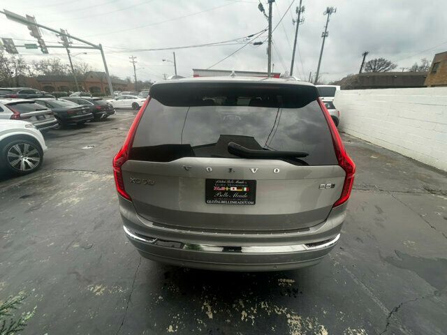 2023 Volvo XC90 Plus AWD photo 4