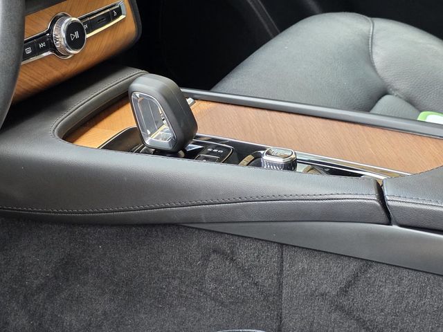 2023 Volvo XC90 T8 - Plus - 23067467 - 26