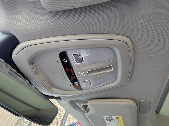 2023 Volvo XC90 T8 - Plus - 23067467 - 33