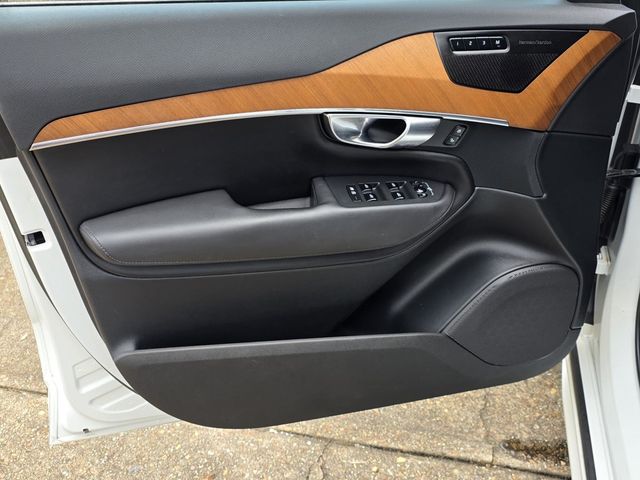 2023 Volvo XC90 T8 - Plus - 23067467 - 39